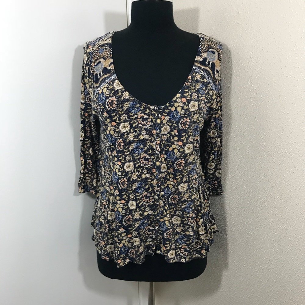 Lucky Brand Multicolored Floral Top. Size Medium.